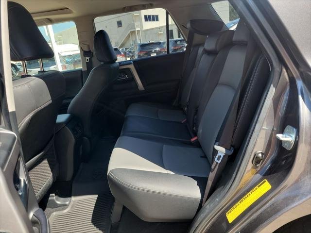 Certified Used 2021 MAGNETIC GRAY MET. Toyota  image 33
