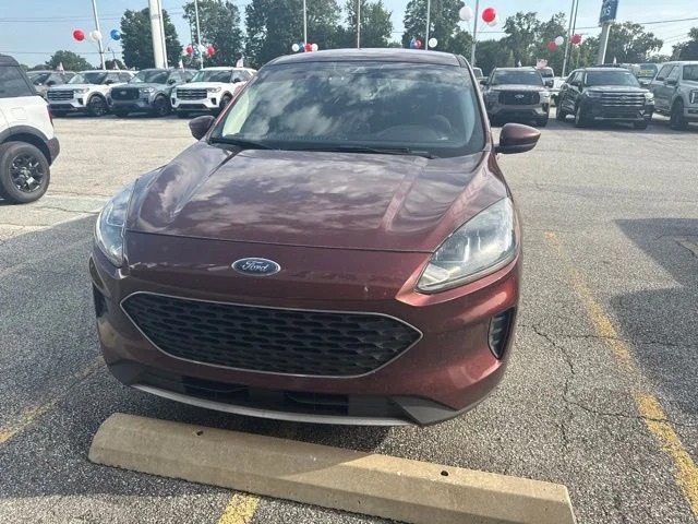 Certified Used 2021 Brown Ford SE image 2