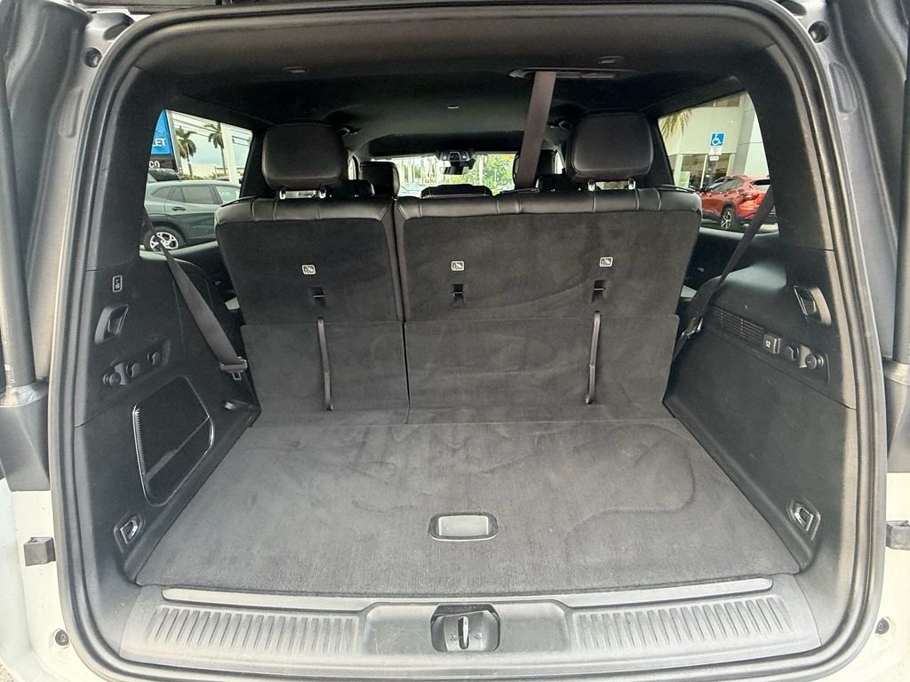 Used 2022 White Jeep Series II image 16
