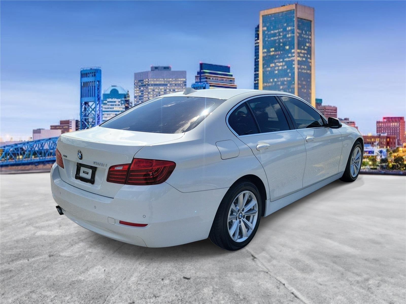 Used 2015  BMW 528I XDRIVE image 3