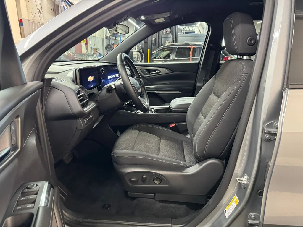 Used 2024 Gray Chevrolet LT image 14