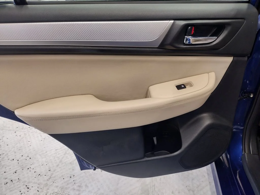 Used 2015 Blue Subaru 2.5i image 22