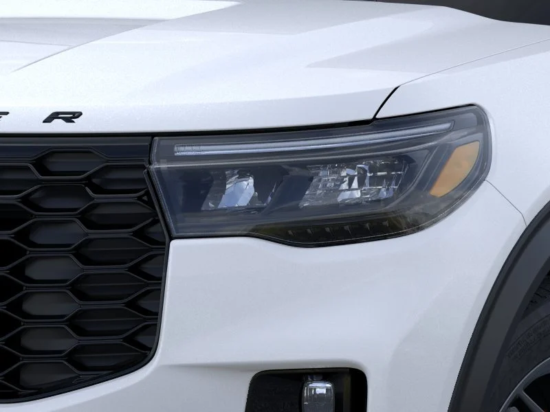 New 2026 Star White Metallic Tri-Coat Ford ST-Line image 18