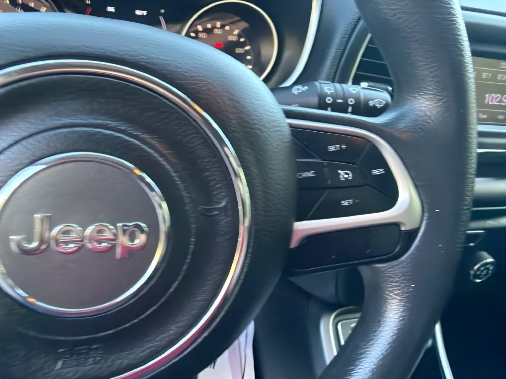Used 2018 Laser Blue Pearlcoat Jeep Sport image 15