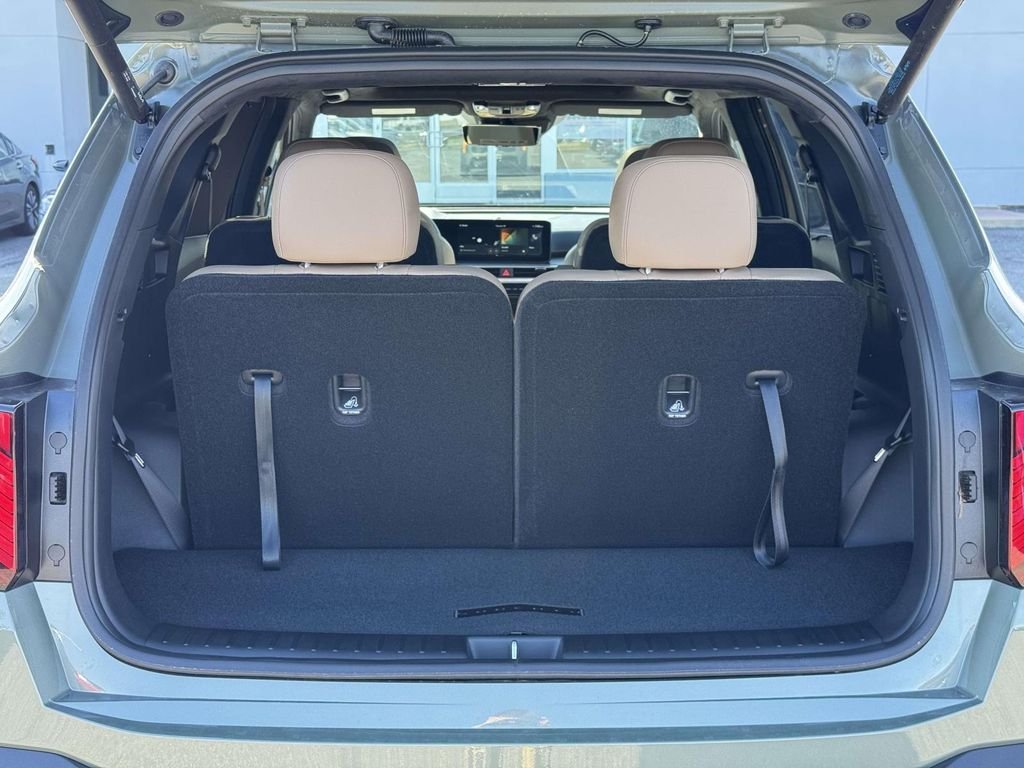 Used 2026 Green Kia X-Line SX Prestige image 29