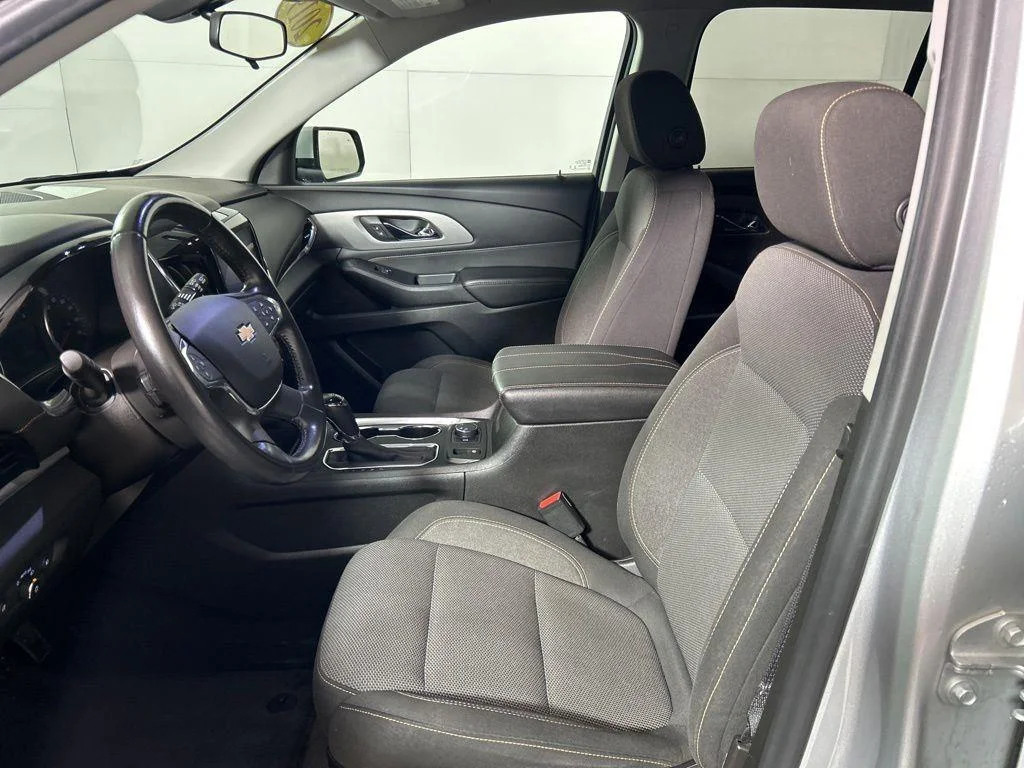 Used 2019 Silver Ice Metallic Chevrolet LT image 15