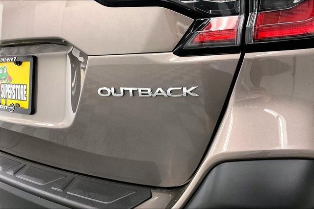 2022 Subaru Outback Limited - Photo 9