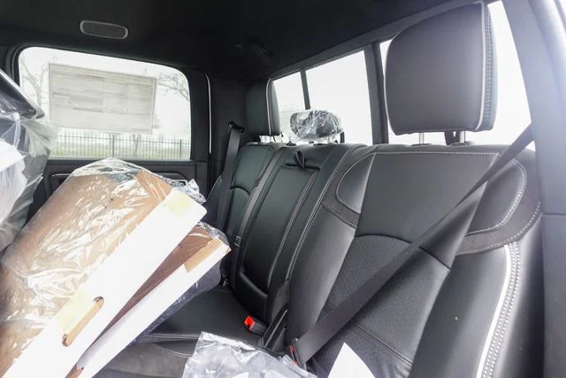 New 2026 Bright White Clear-Coat Exterior Paint RAM Laramie image 24