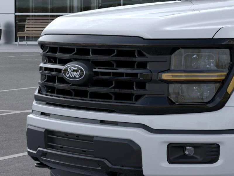 New 2026 Oxford White Ford XLT image 18