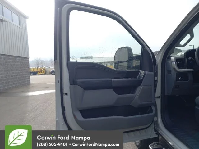 2026 Ford F-350 Super Duty XLT - Photo 10