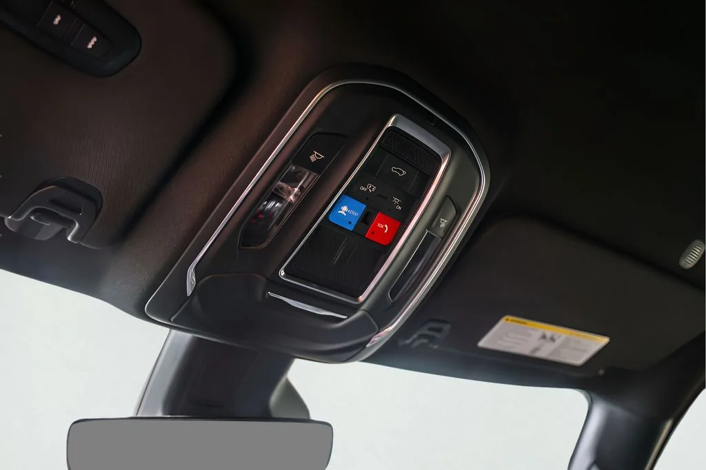 Used 2022 White Jeep Series III image 24