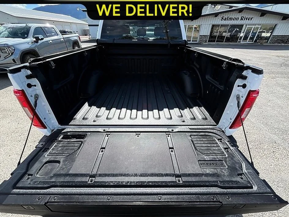 Used 2022 White Ford XLT image 15