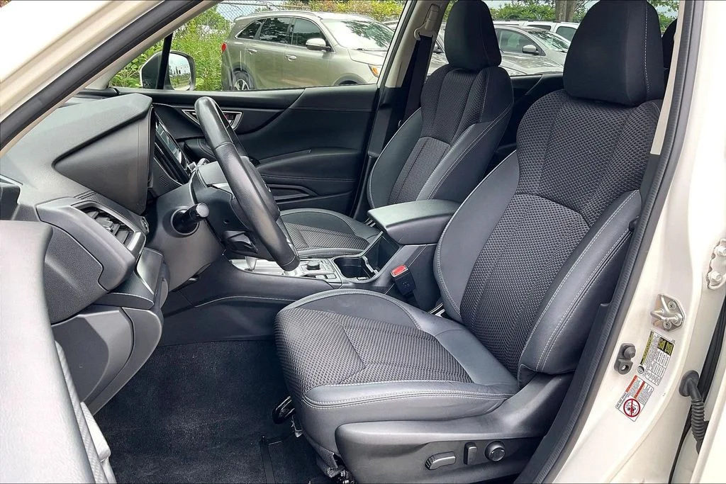 Used 2019 White Subaru Premium image 25