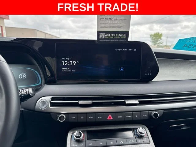 Used 2025 White Hyundai XRT image 18