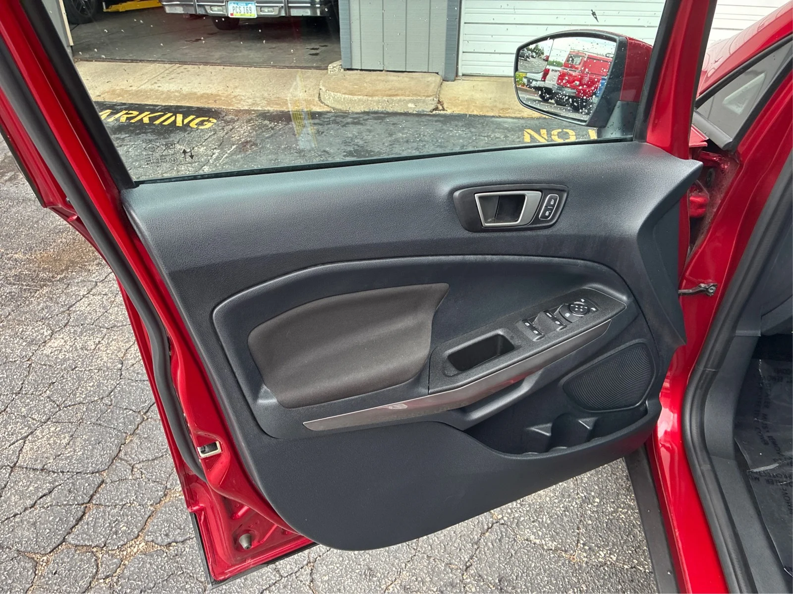 Certified Used 2022 Ruby Red Metallic Tinted Clearcoat Ford SE image 19