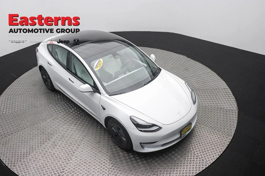 Used 2023 White Tesla Base image 3