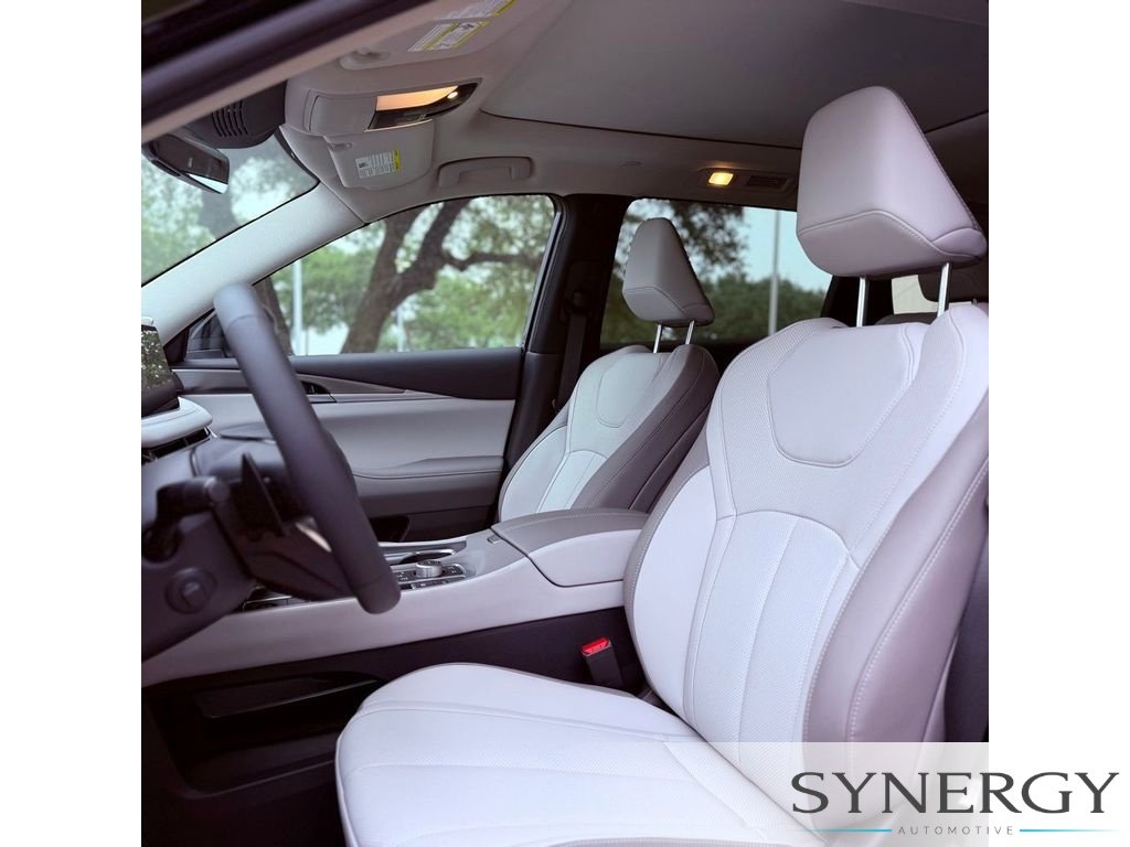 Certified Used 2027 Mineral Black INFINITI LUXE image 27