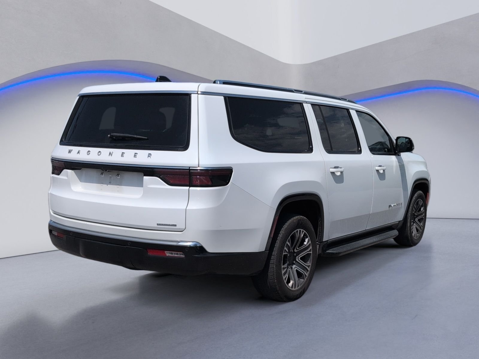 Used 2024 White Jeep Series II image 3