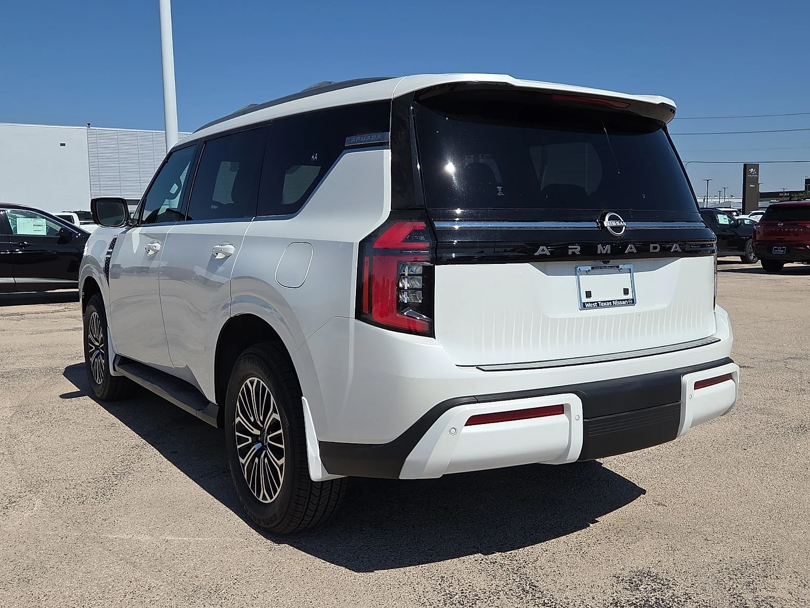 New 2027 QAC Aspen Whit Nissan SL 4x2 image 3