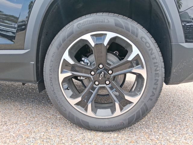 2027 Chevrolet Equinox LT - Photo 20