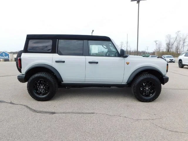 New 2026 Avalanche Gray Ford Badlands® image 43