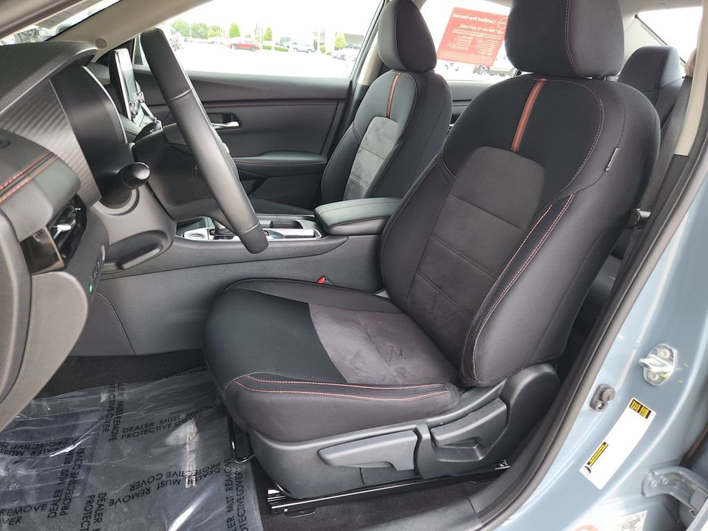 Certified Used 2024 Gray Nissan SR image 12