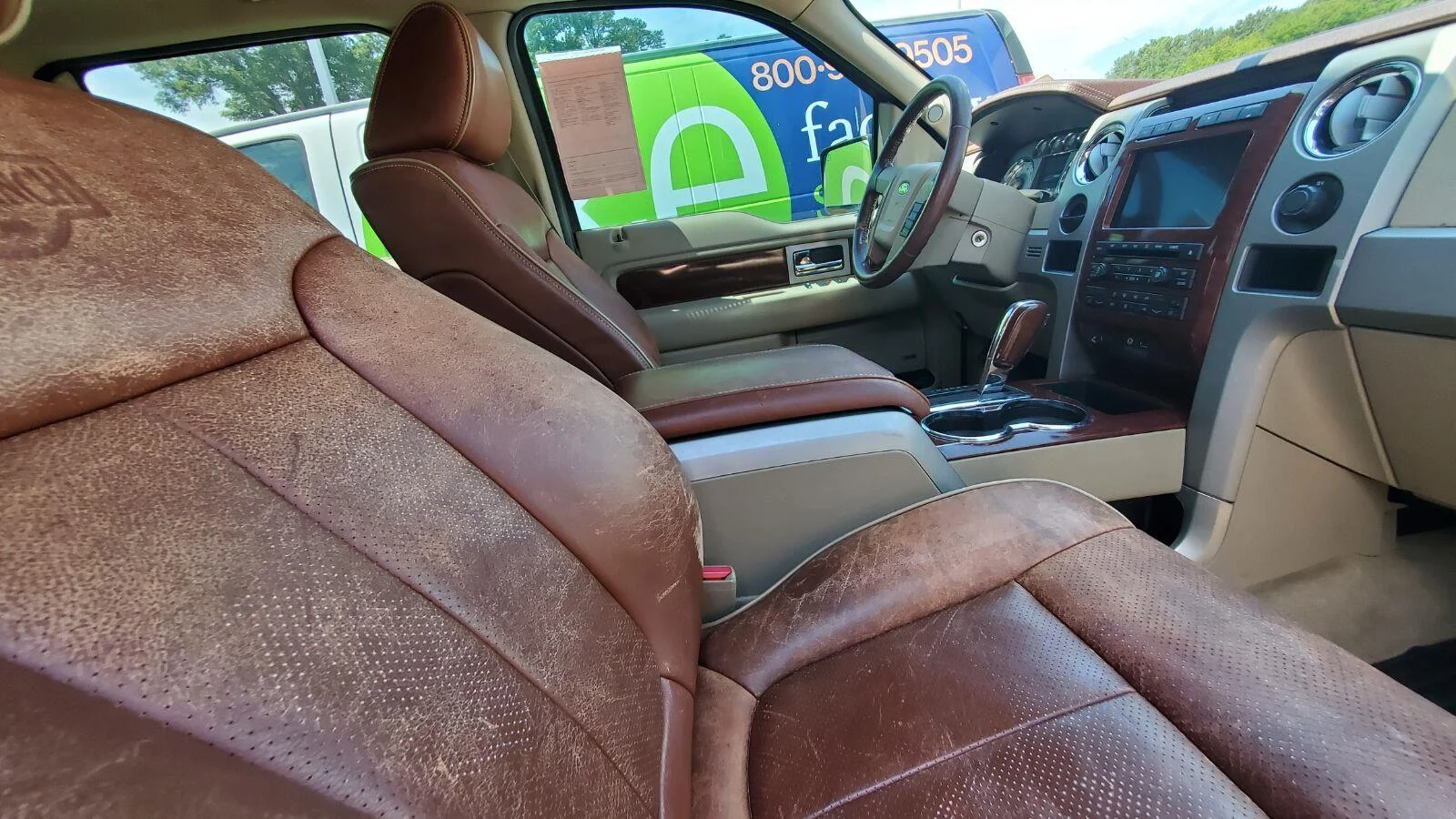 Used 2010 Tuxedo Black Metallic Ford XL image 4