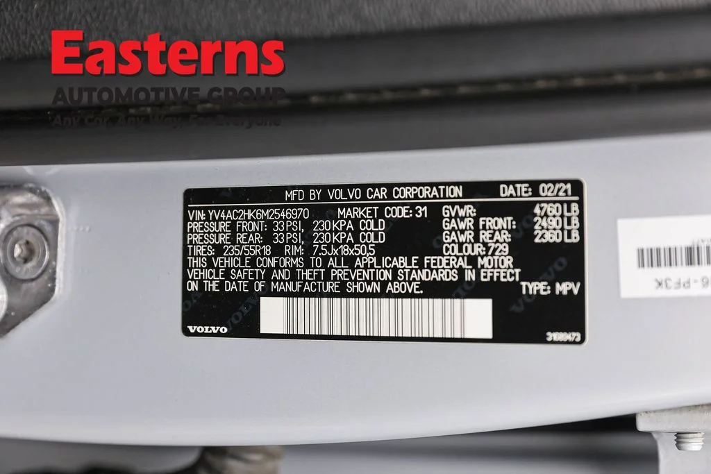 Used 2021 Gray Volvo Momentum image 33