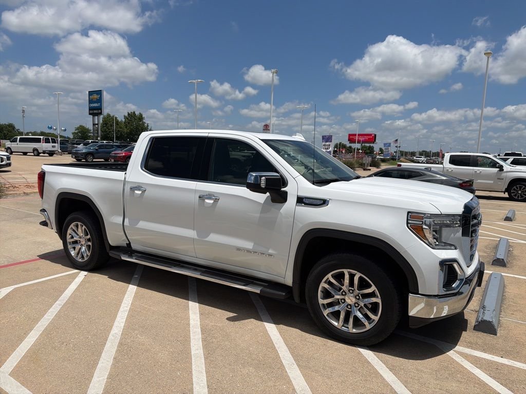 2021 GMC Sierra 2WD Crew Cab Short Box SLT's photo