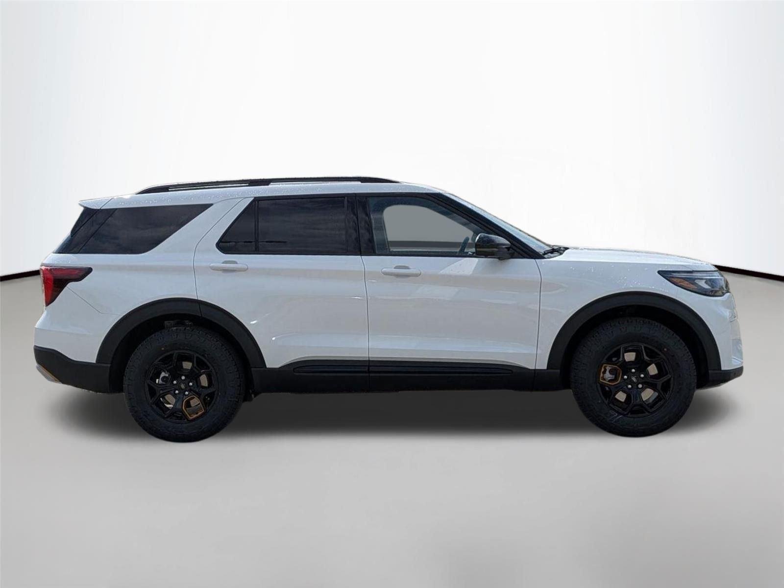 New 2026 Star White Metallic Tri-Coat Ford Tremor® image 6