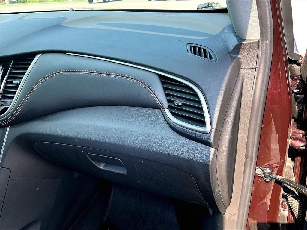 Used 2021 Red Chevrolet LT image 13