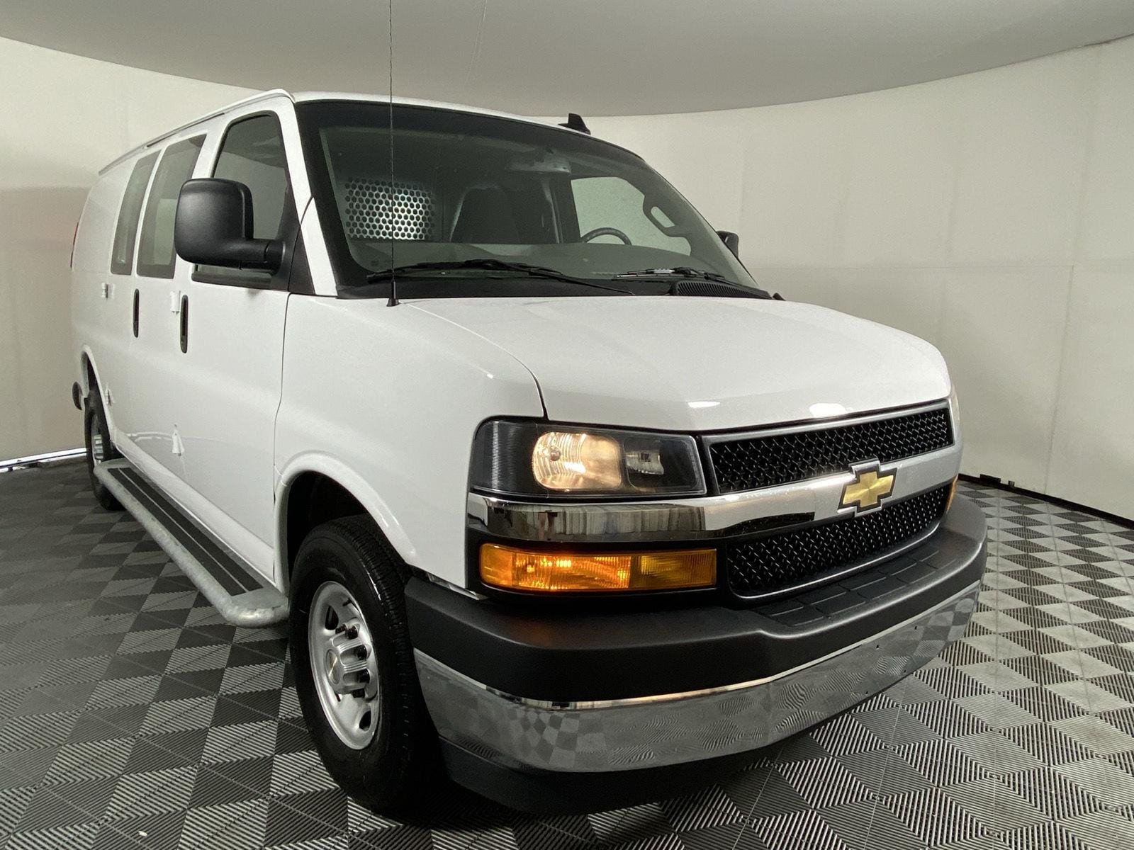 Used 2025 Summit White Chevrolet Cargo Van image 15