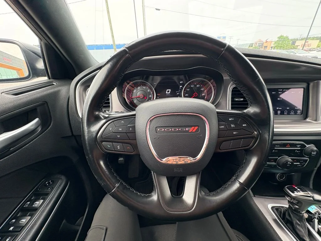 Used 2020 Black Dodge SXT image 18