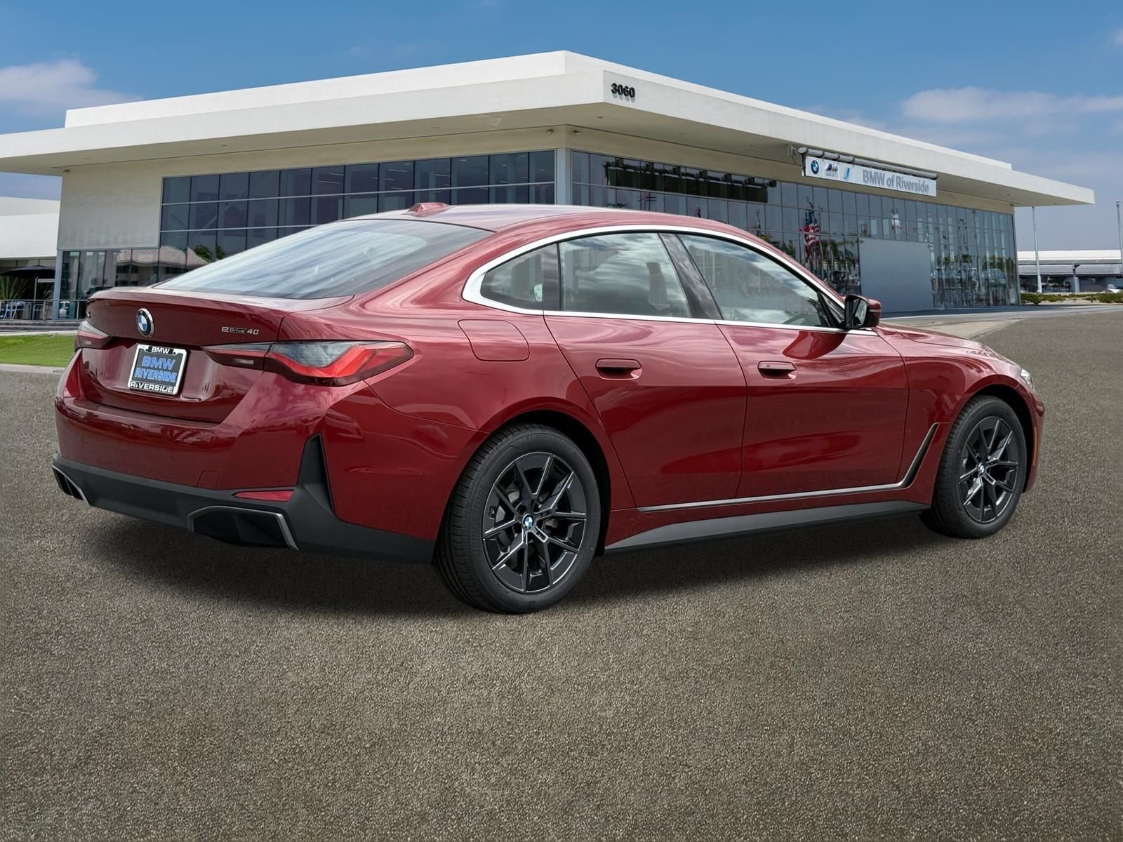 2026 BMW i4 40 - Photo 11