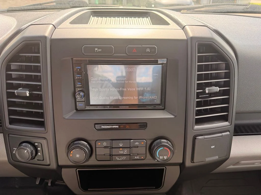 Used 2020 White Ford XL image 2