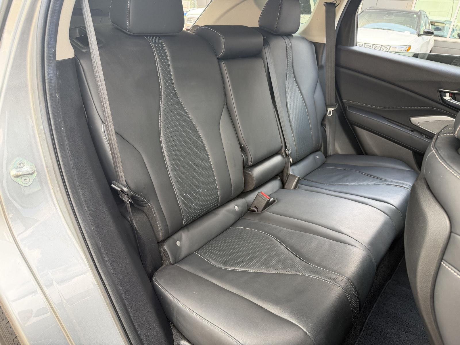 Used 2023 Lunar Silver Metallic Acura w/Tech image 19