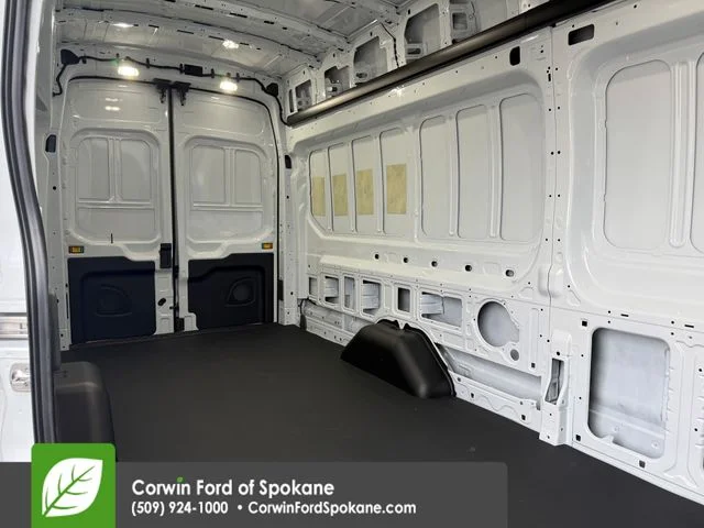 New 2026 Oxford White Ford Base image 11