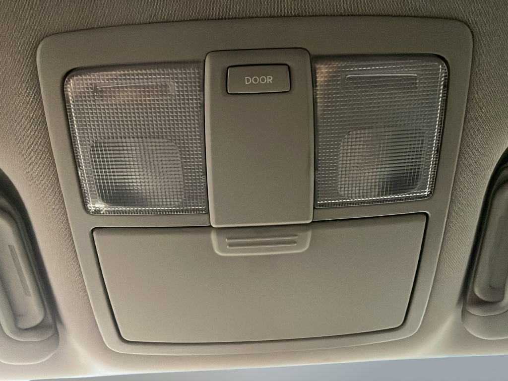 Used 2011 Silver Kia LX image 36