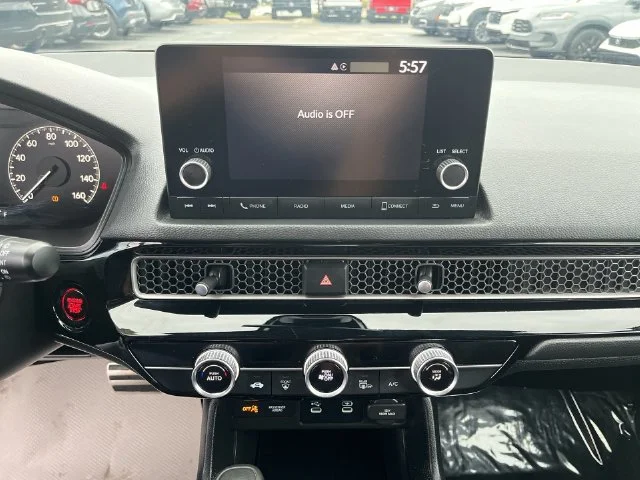 Used 2025  Honda Sport image 21