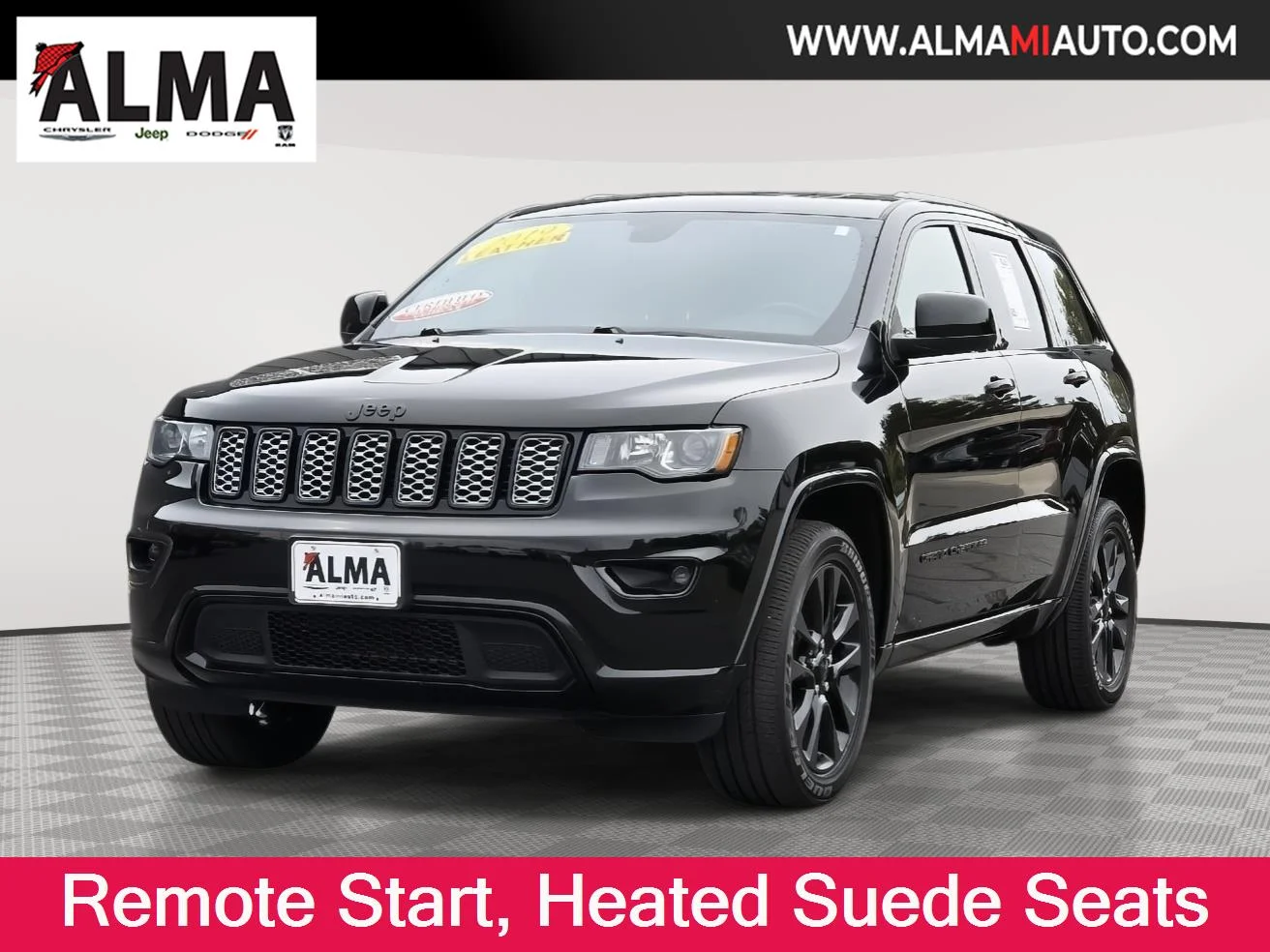Certified Used 2019 Diamond Black Crystal Pearlcoat Jeep Altitude image 3