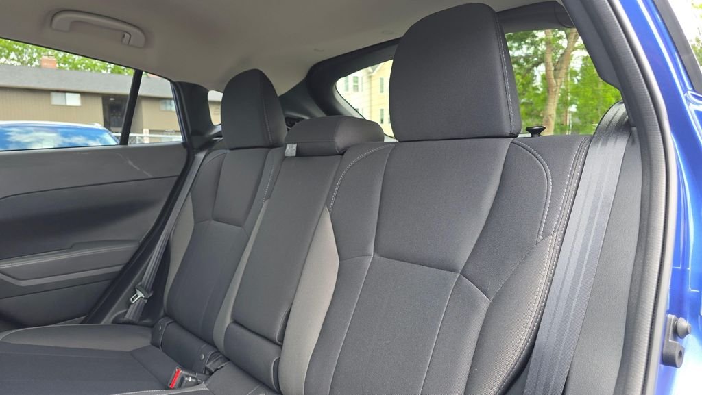 Used 2025 Daybreak Blue Pearl Subaru Premium image 17