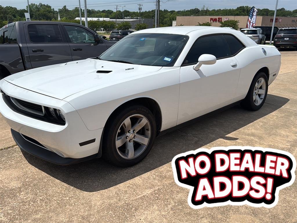 2011 Dodge Challenger R/T's photo