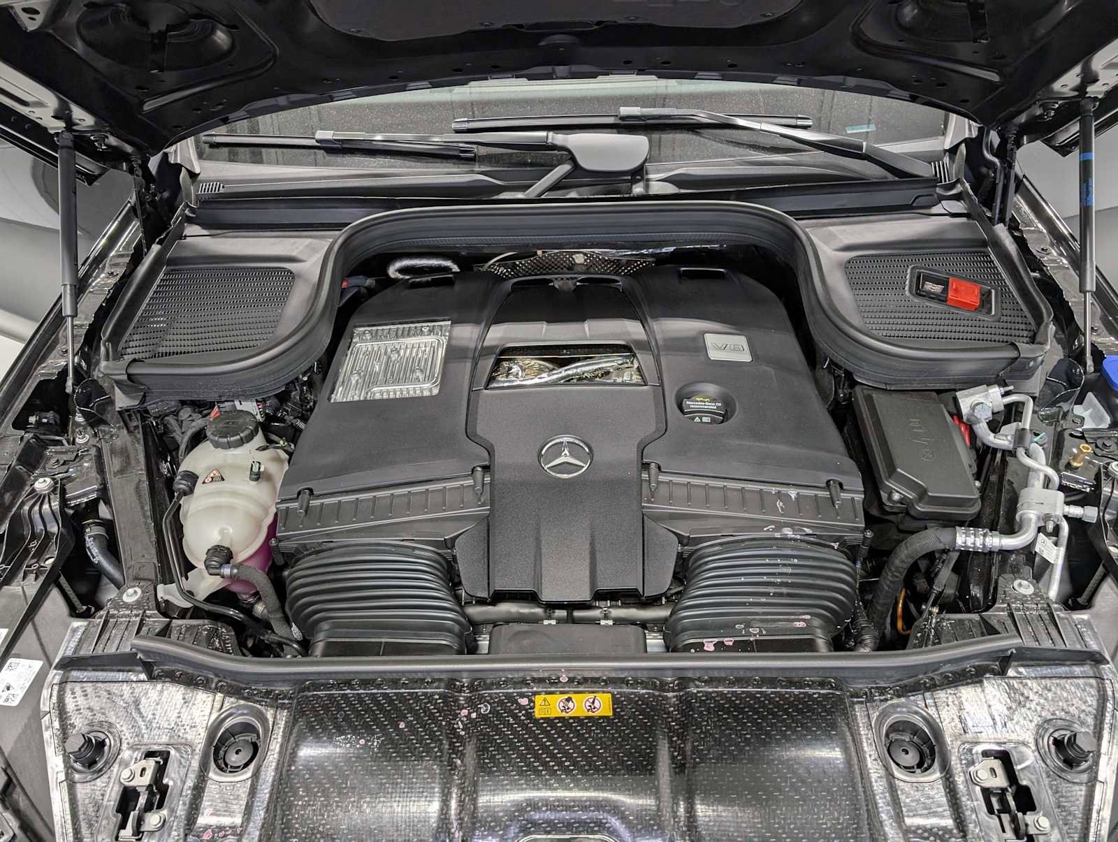 New 2026 Obsidian Black Metallic Mercedes-Benz GLE 580 image 12