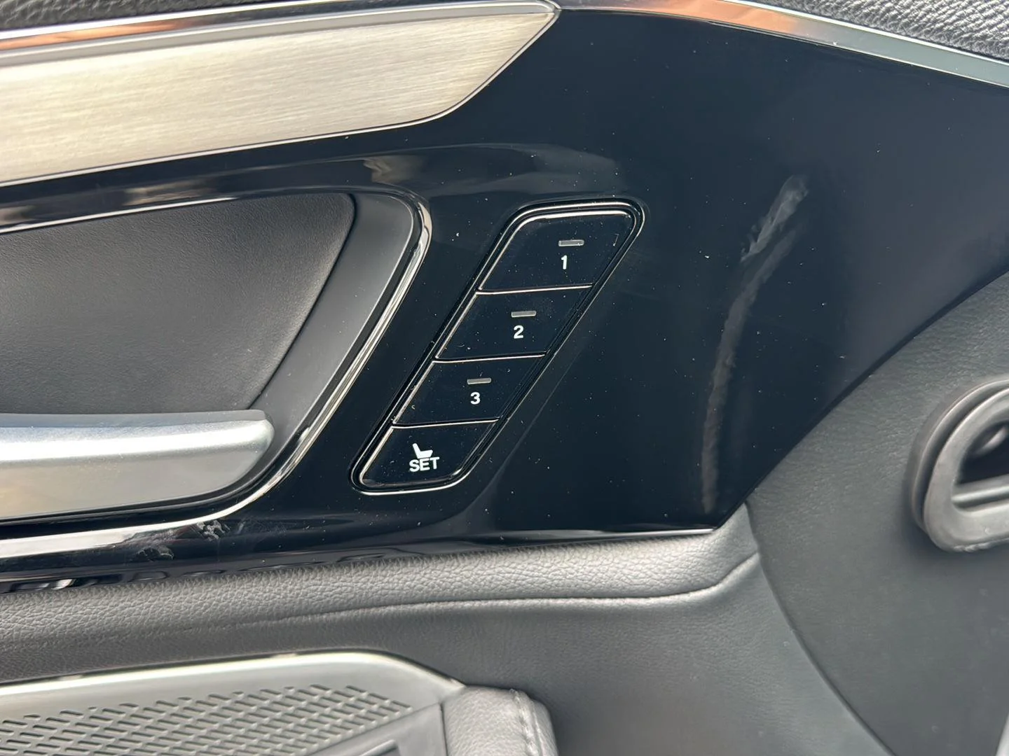 New 2026 Solar Silver Metallic Acura SH-AWD image 30