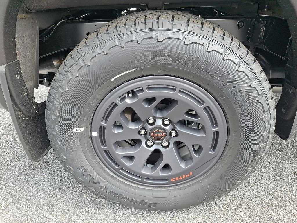 2026 Nissan Frontier — photo 5