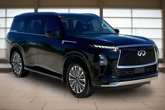 Used 2026 Black INFINITI LUXE image 12