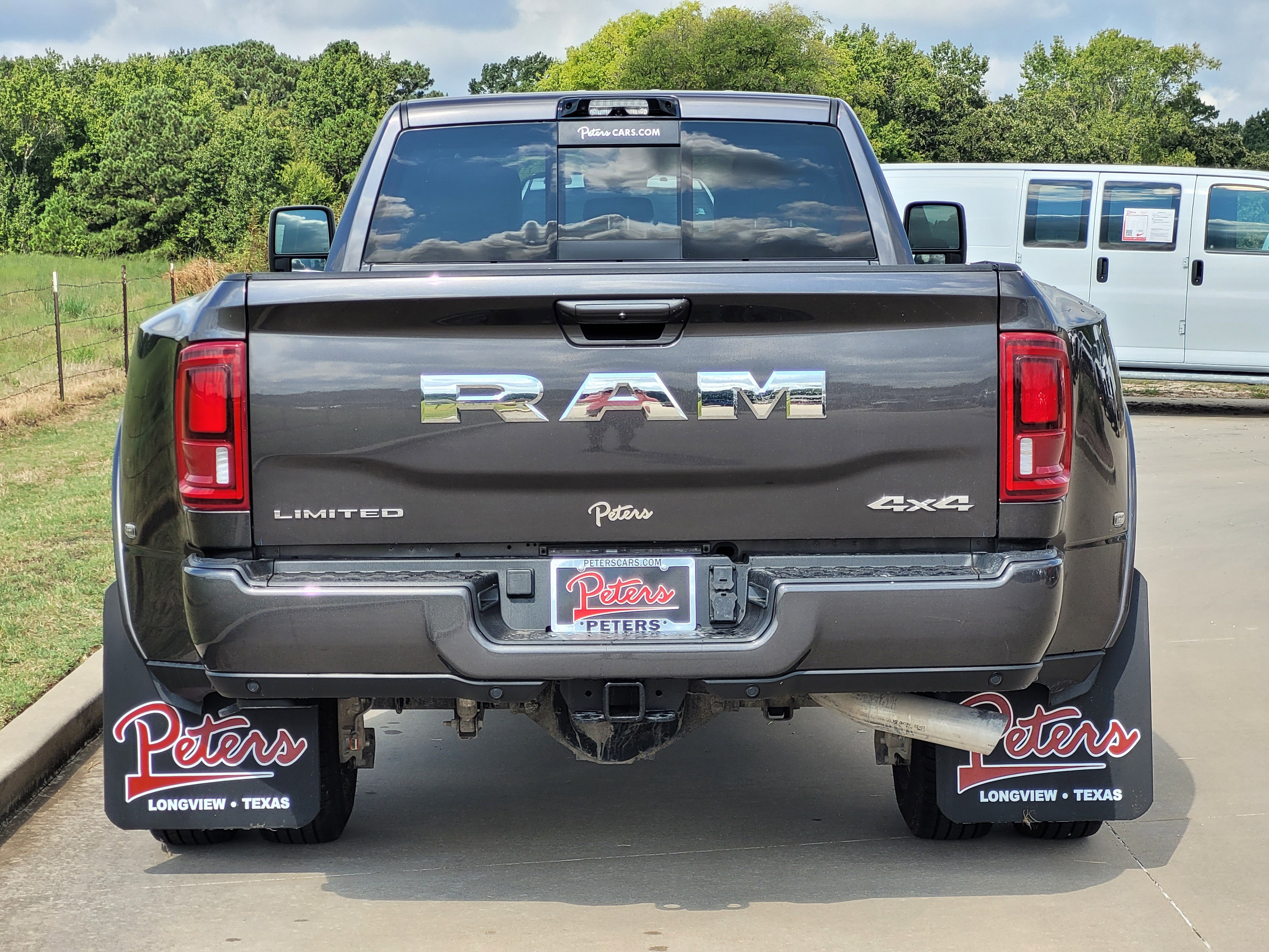 2025 RAM 3500 Limited - Photo 4
