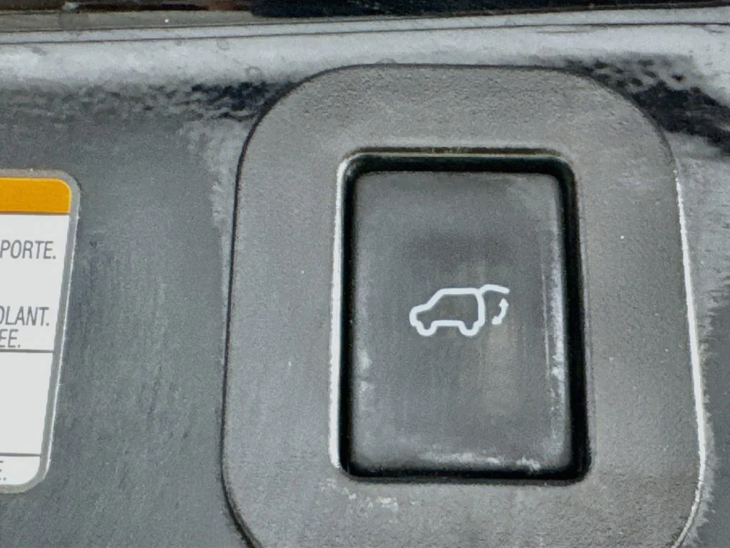 Used 2016 Midnight Black Metallic Toyota SE image 30