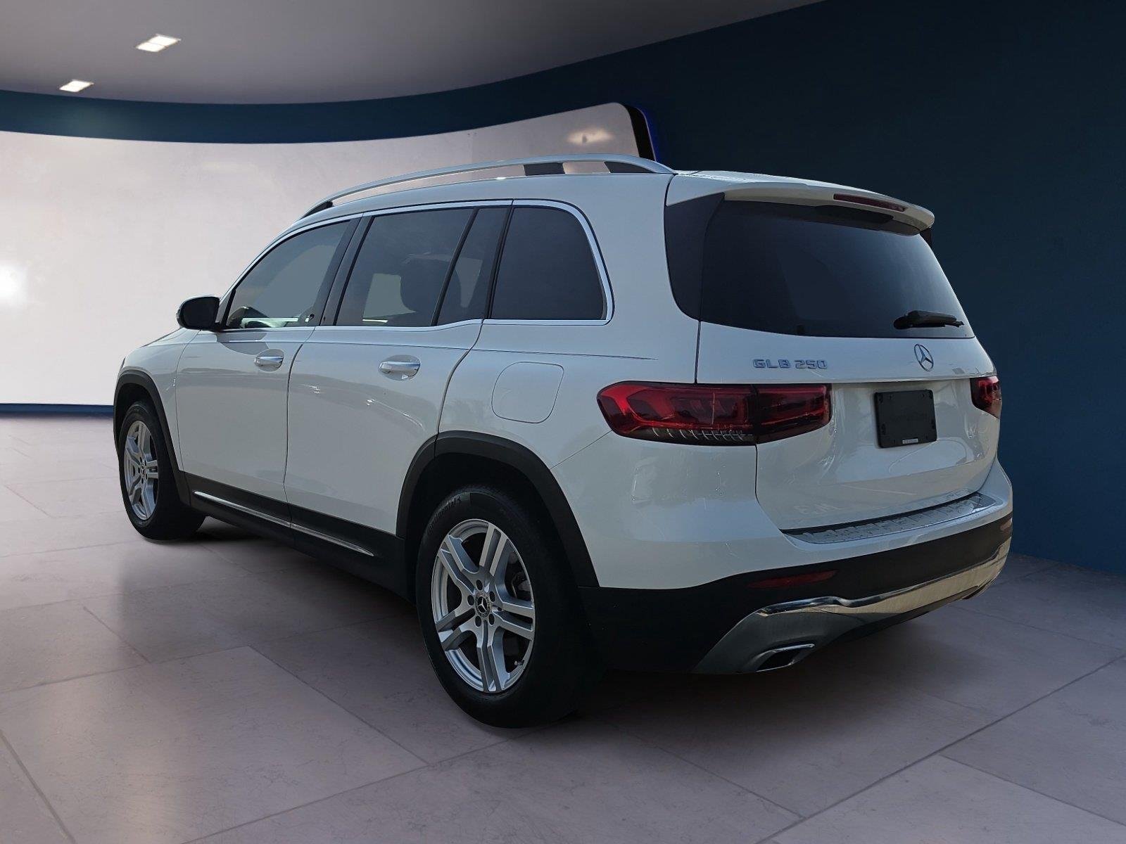 2022 Mercedes-Benz GLB Base - Photo 3