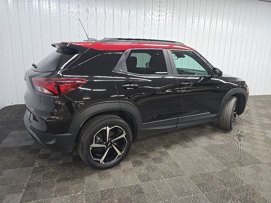 Used 2022 Black Chevrolet RS image 3